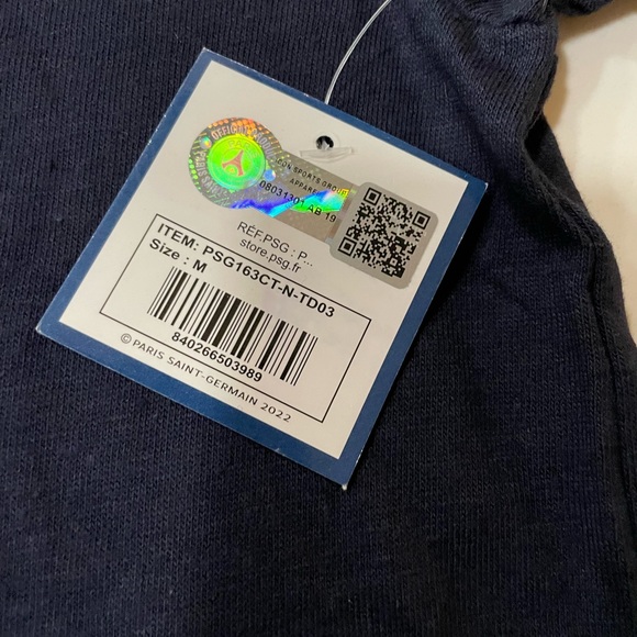 Paris Saint-Germain Men’s Shirt - Picture 4 of 8